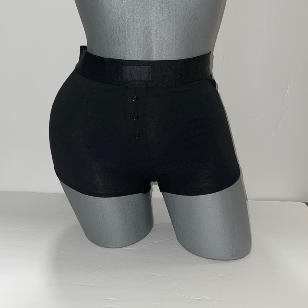 VICTORIAS SECRET PINK HIGH WAIST BOYSHORT PANTY UNDERWEAR. NWT